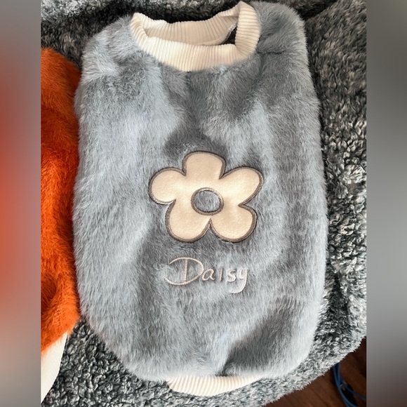🌟NWT! Petcircle Daisy Fuzzy Dog Sweater! - Picture 2 of 9